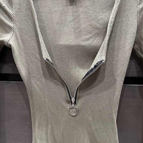 Long sleeve body suit - Picture 5 of 7